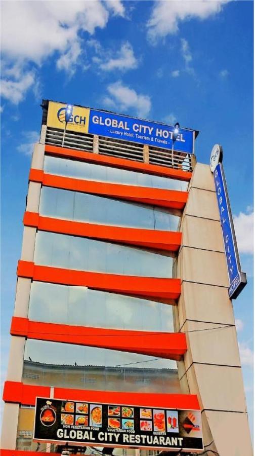 Global City Hotel Maligawatta Exteriör bild